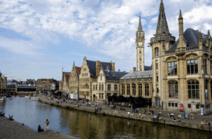 Screenshot 2025-10-28 at 22.09.24